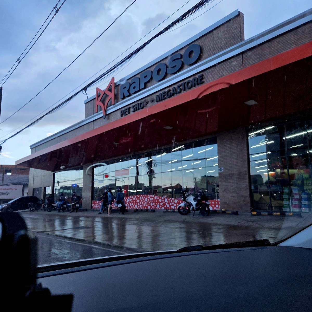 Racoes e Cia Pet Shop