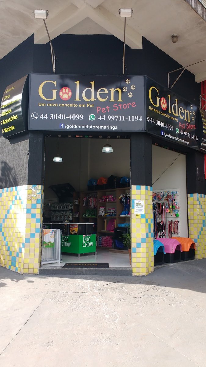 Golden pet store