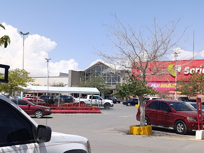 Soriana Híper Henequen