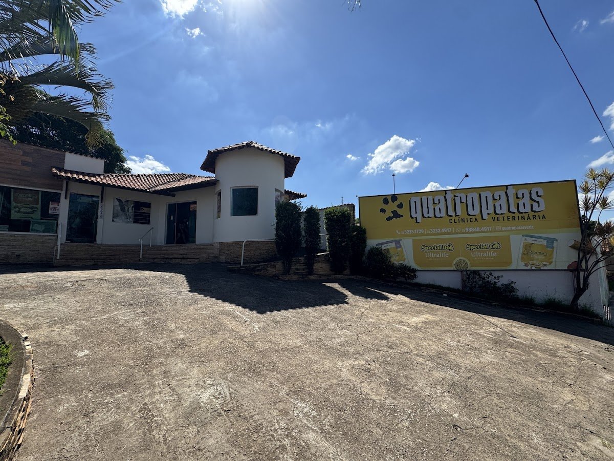 Clínica Veterinária Quatro Patas