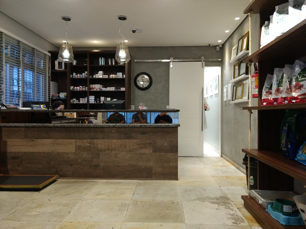 Clínica Veterinária Amigo dos Bichos