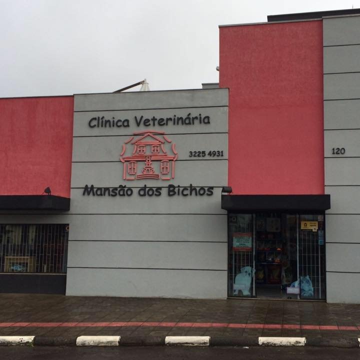 Clínica Veterinária M Bichos