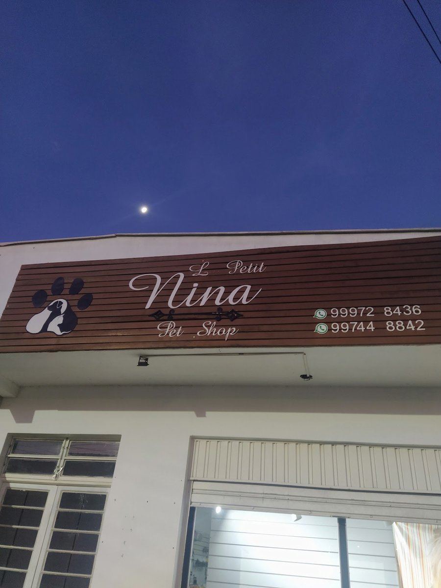 Le Petit Nina Pet Shop