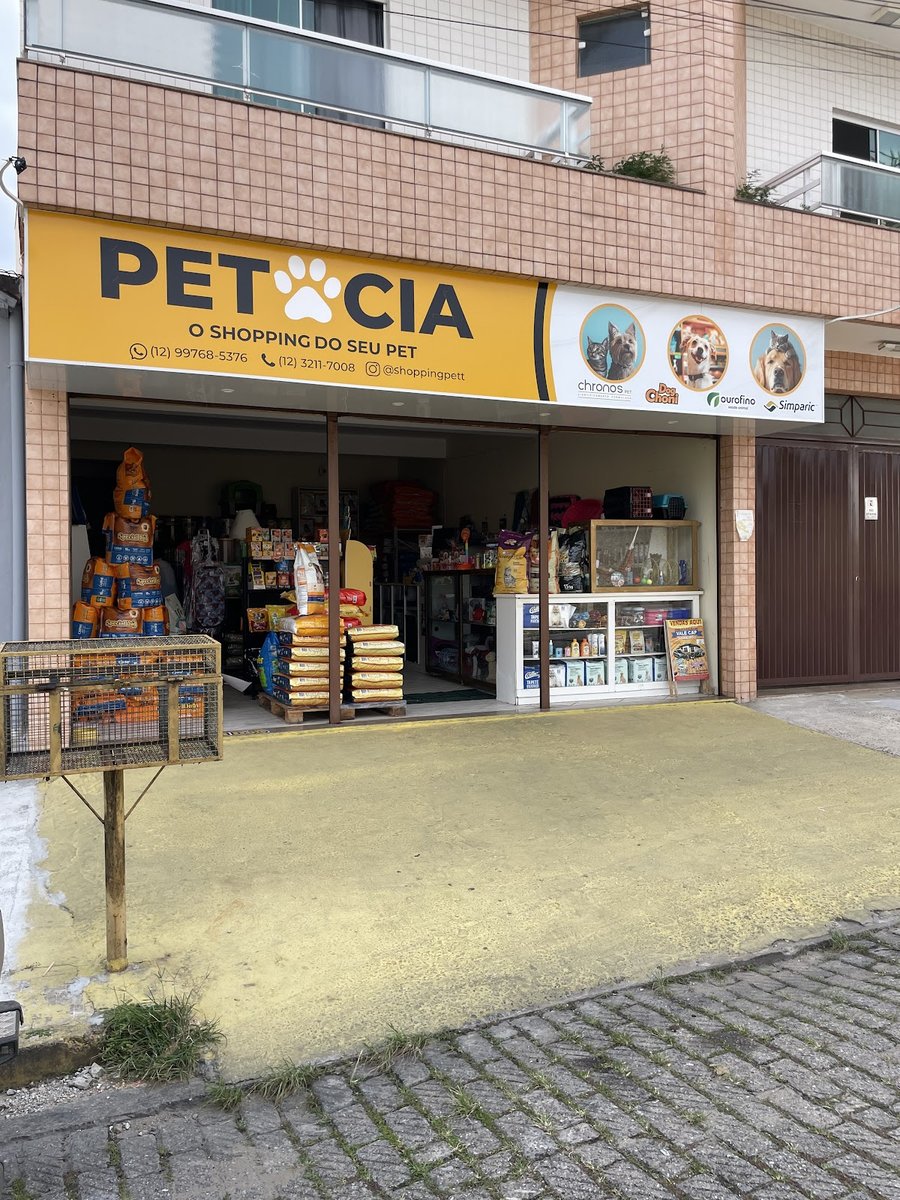 PET & CIA