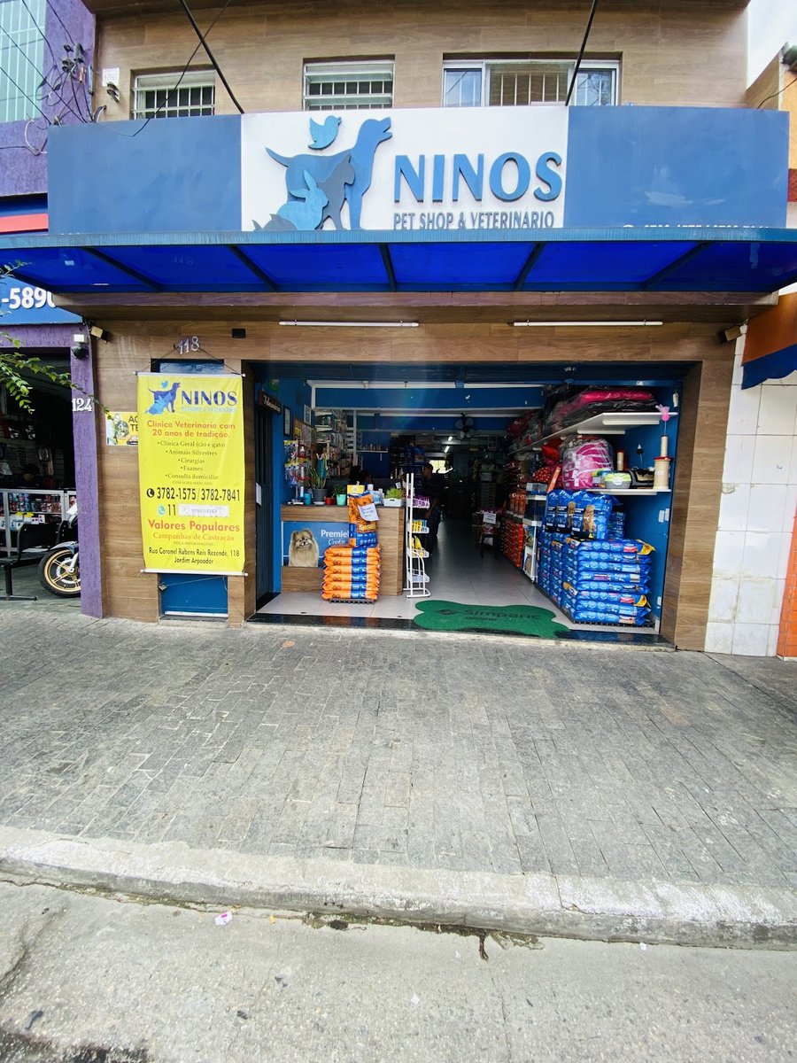 Nino’s Pet Shop