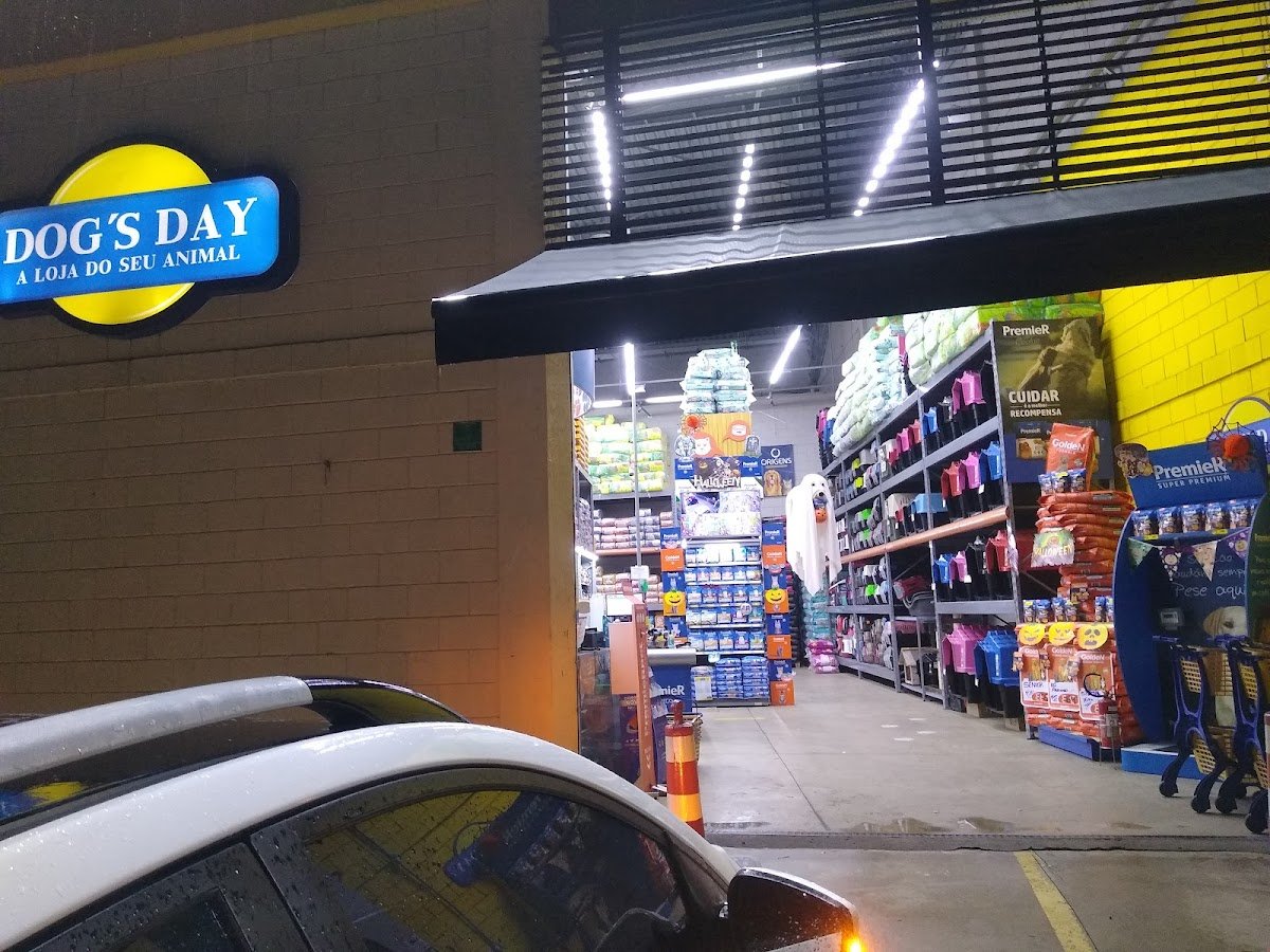 Dog's Day - Vila Guairaca