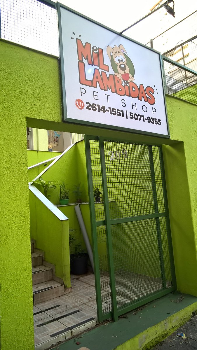 Thousand licks Pet Shop