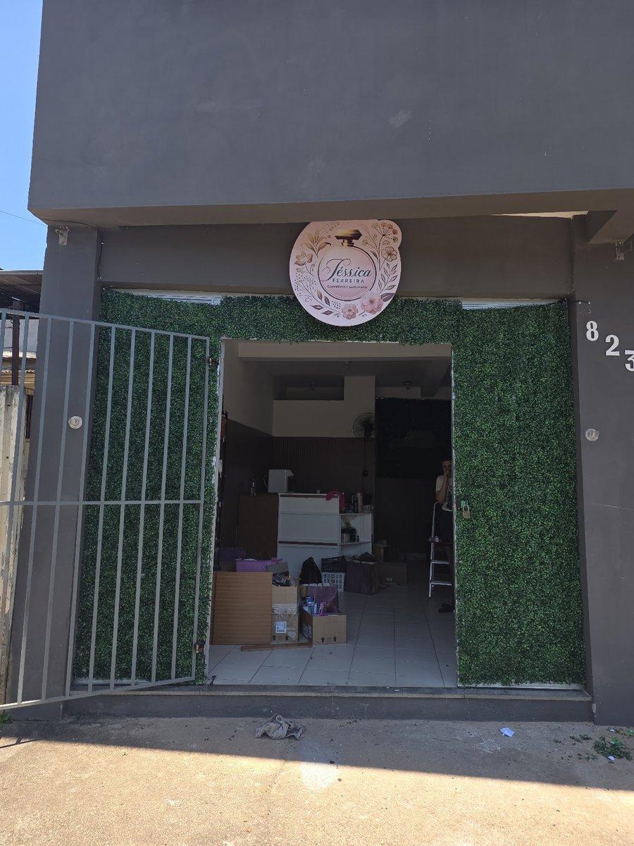 Jessica Ferreira Outlet Natura, avon, Boticário e Eudora