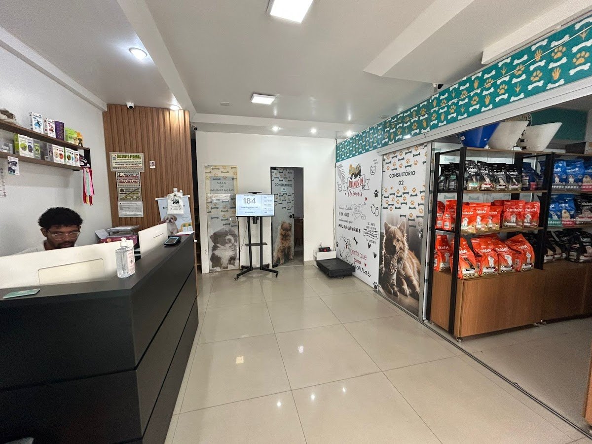 Pet com Pet – Clínica Veterinária 24h e Pet Shop