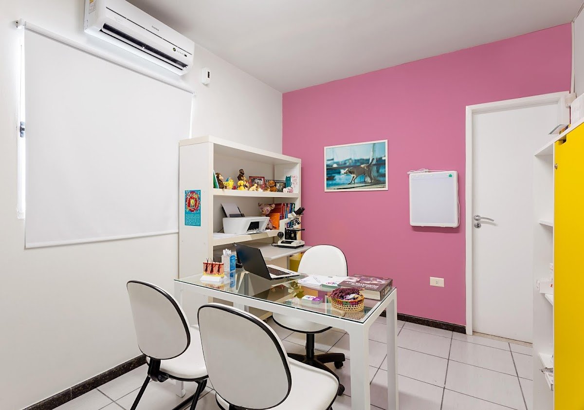 Consultório Veterinário Adriana Lubambo