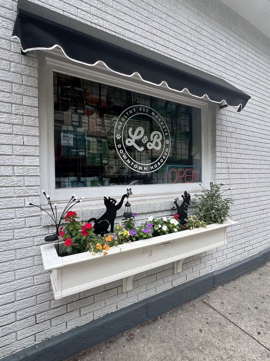 L&B Healthy Pet Markets