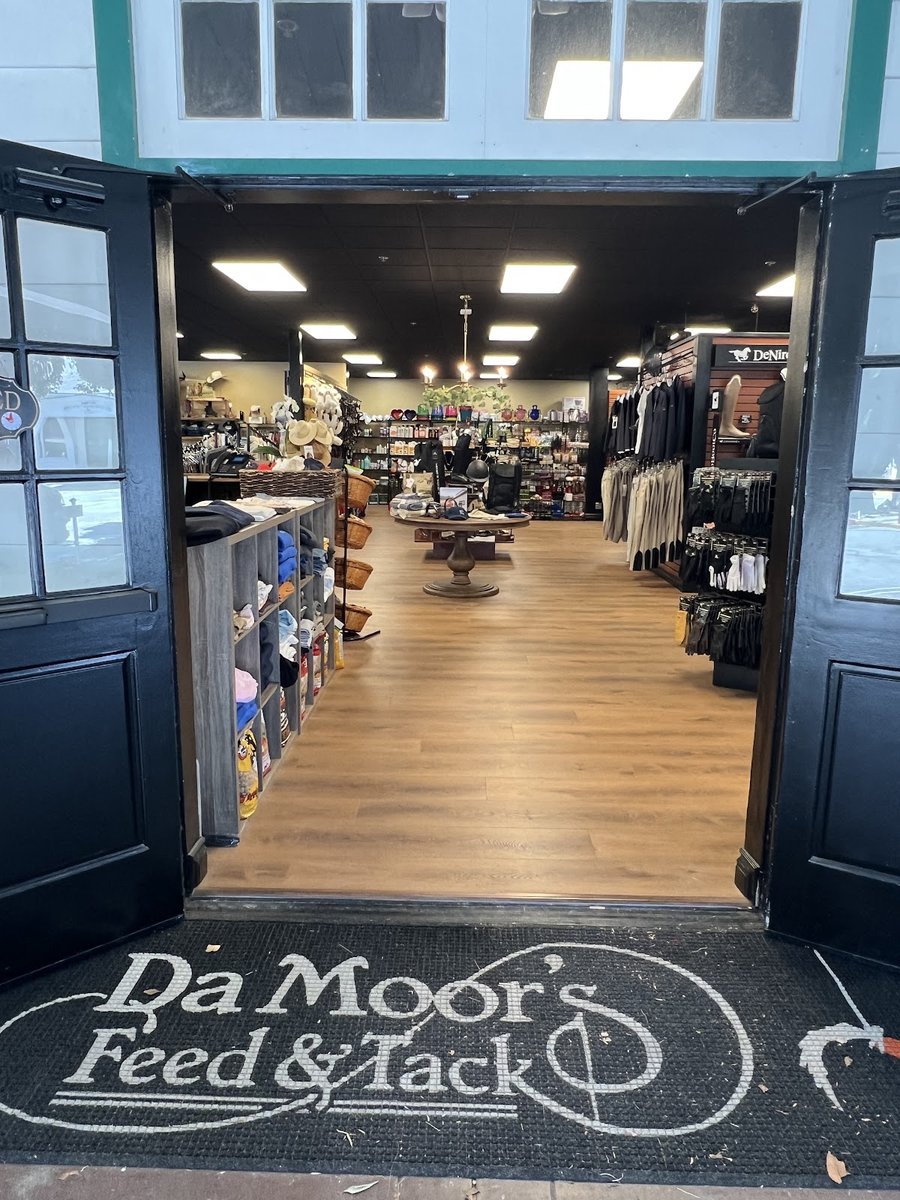 DaMoor's Feed & Tack