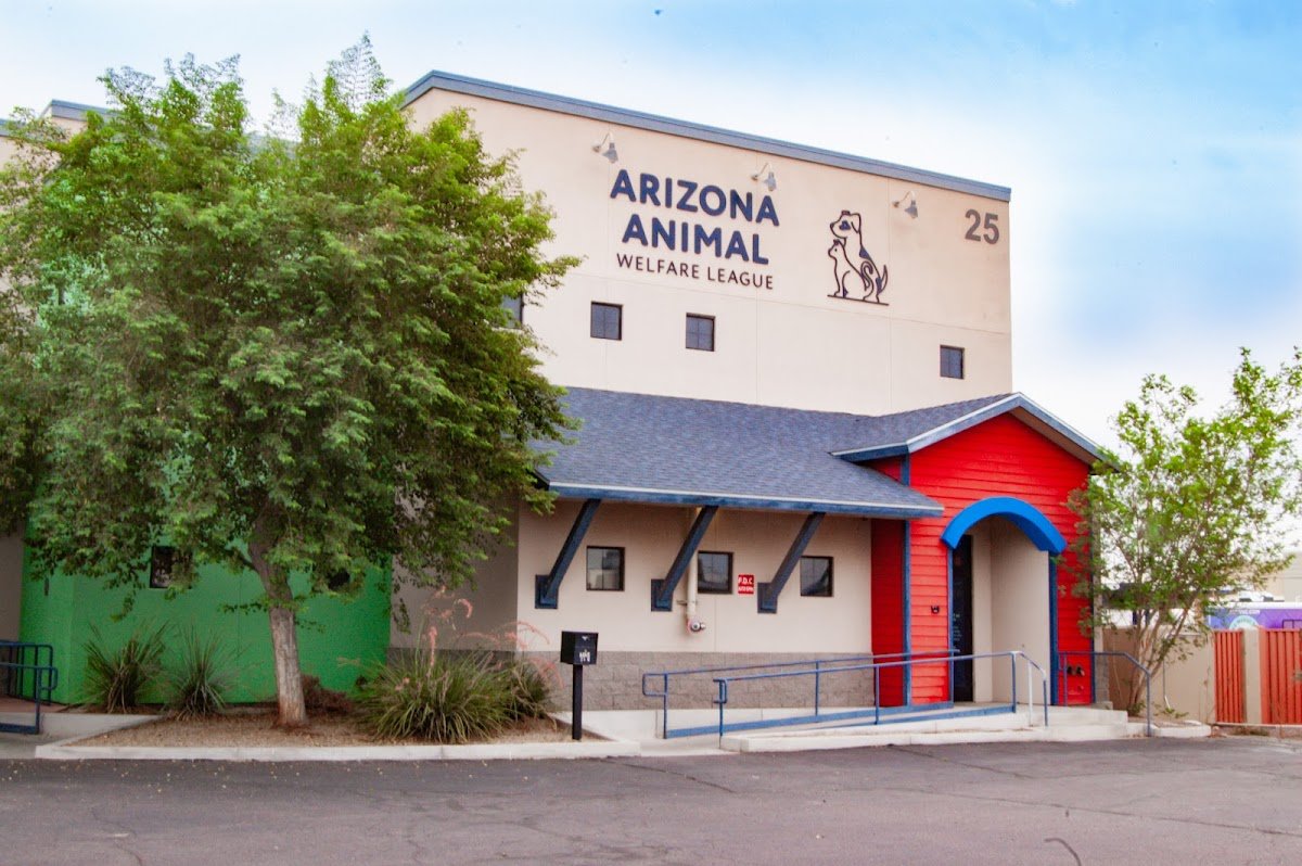 AAWL Adoption Center (Arizona Animal Welfare League Main Shelter)