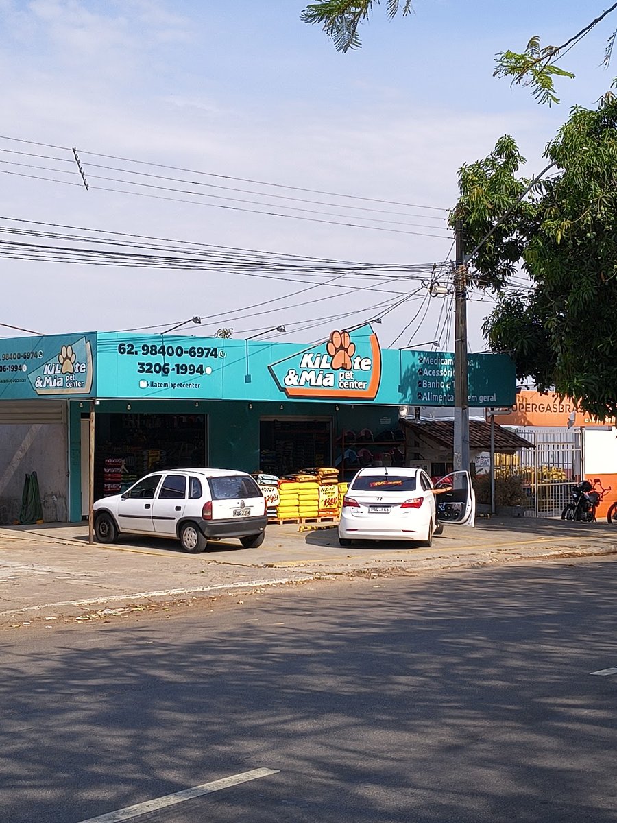 Ki Lat & Mia Pet Shop